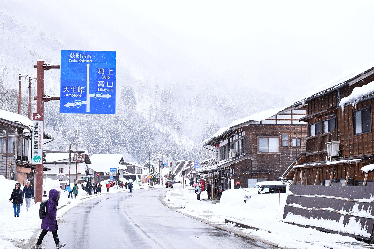 Shirakawa in winter; Gifu Prefecture; February 2018 (15)